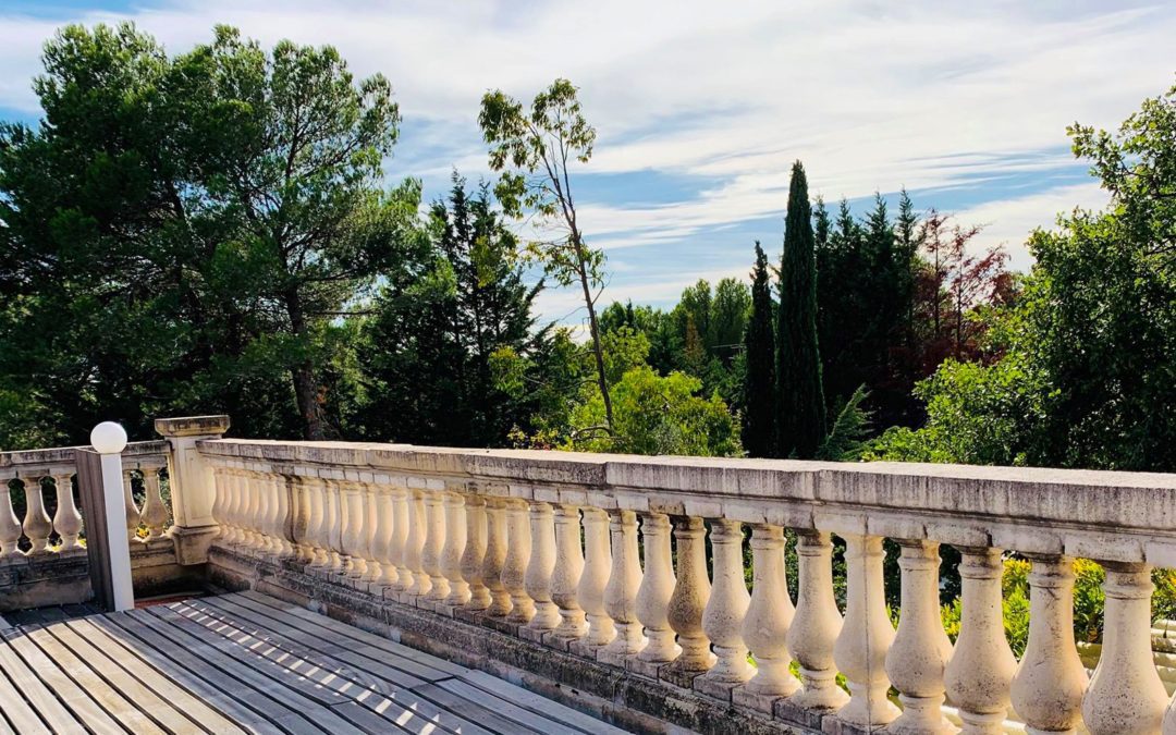 DEMEURE AU CHARME DU SUD DANS UN VILLAGE PROVENÇAL