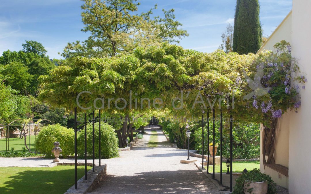 PROPRIÉTÉ DU XVIIe SIÈCLE AU CALME ABSOLU À AIX-EN-PROVENCE