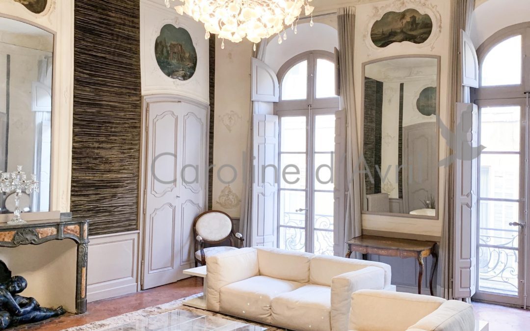 APPARTEMENT VASTE ET MAJESTUEUX QUARTIER MAZARIN