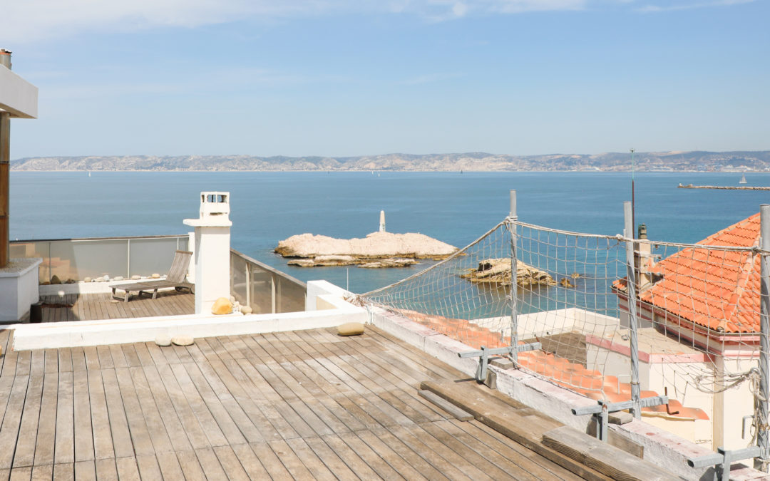 DES TERRASSES SUR LA MEDITERRANEE – PRESQU’ILE DE MALMOUSQUE
