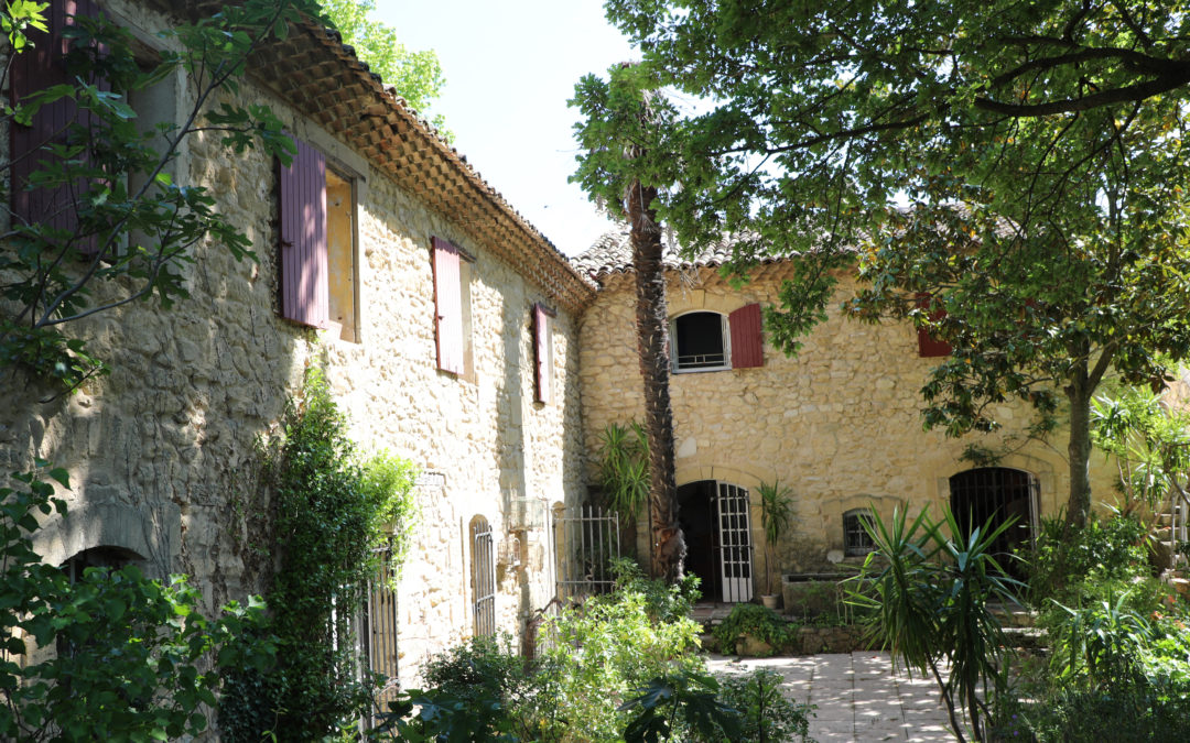 DEMEURE INTEMPORELLE EN PROVENCE