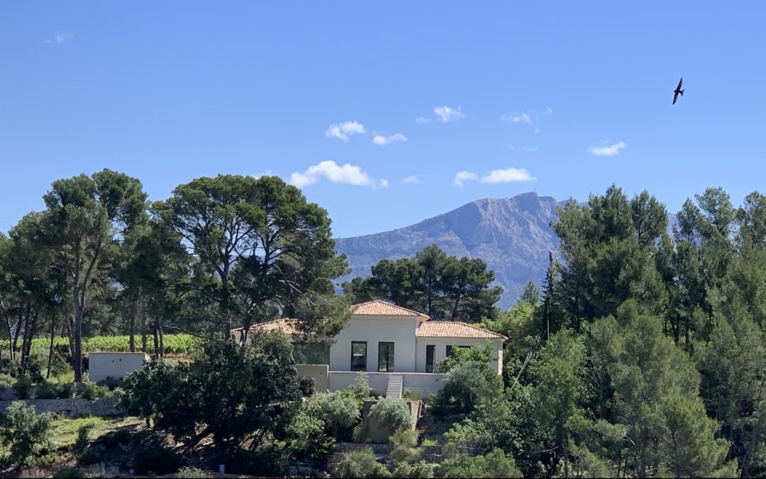 MAISON CONTEMPORAINE SUR LES HAUTEURS D’AIX-EN-PROVENCE