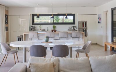 VILLA CONTEMPORAINE AVEC VUE SUR LA SAINTE VICTOIRE