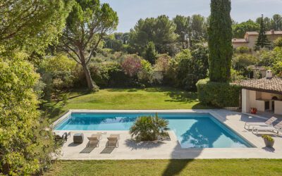 SPACIEUSE VILLA AVEC PISCINE AU SUD D’AIX-EN-PROVENCE