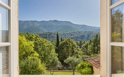 MAGNIFIQUE PROPRIETE FACE A LA SAINTE VICTOIRE